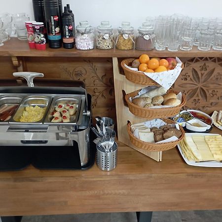 Goralsko Manufaktura Hotel Bukowina Tatrzańska Buitenkant foto