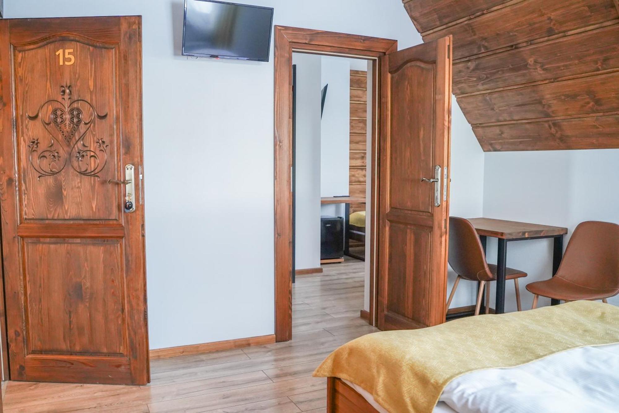Goralsko Manufaktura Hotel Bukowina Tatrzańska Buitenkant foto